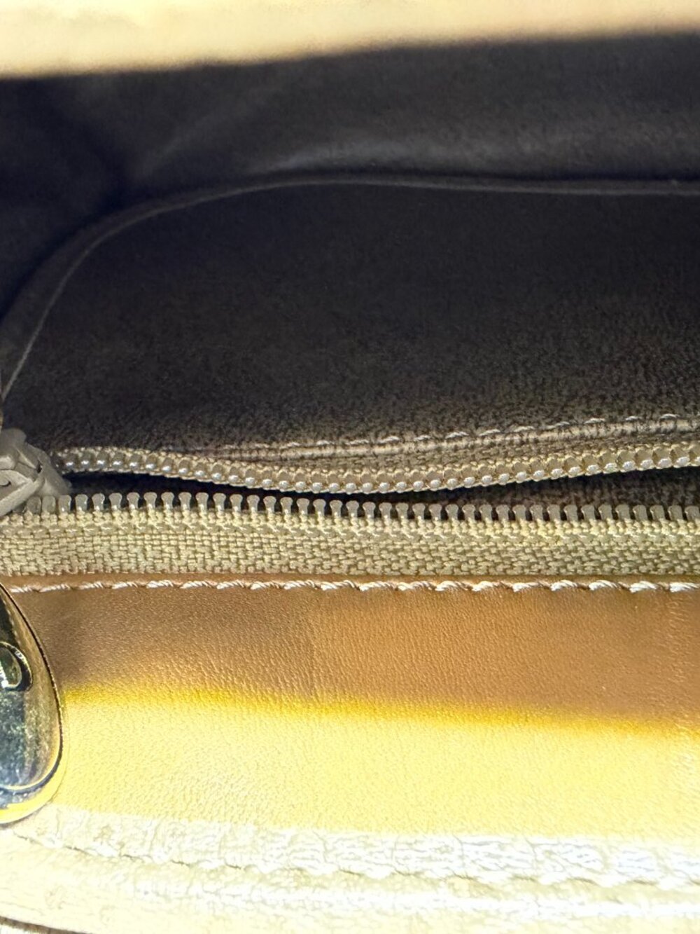 Vintage Christian Dior CD Logo Leather Shoulder Bag - Picture 9 of 10